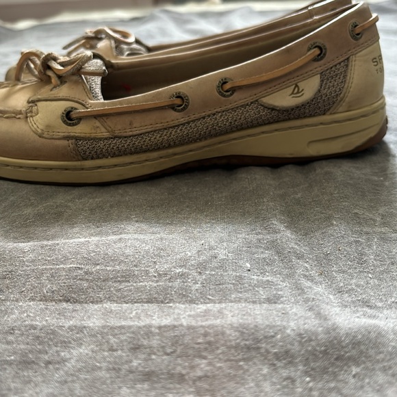 Women’s 8 Sperry Top-Siders - Picture 4 of 6